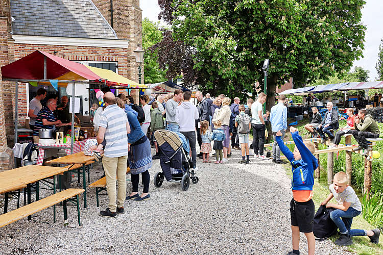 Rommelmarkt 2022 Waarder_194